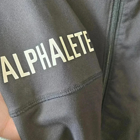 Alphalete Performance Black Zip Up Hooded Jacket Medium - Picture 6 of 9